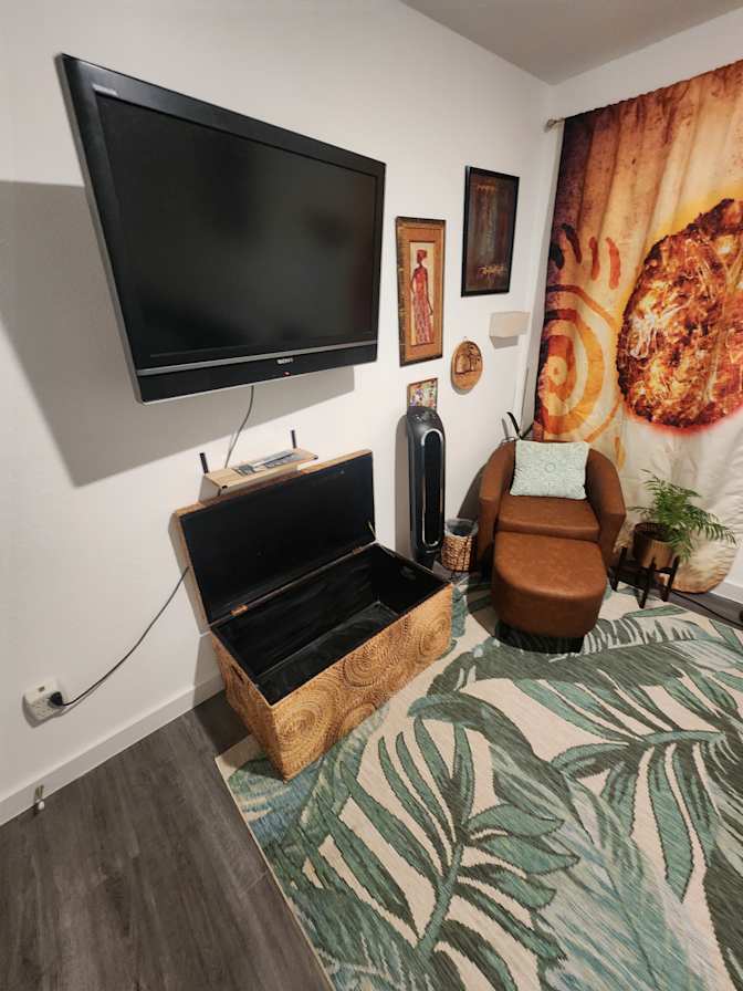 Bri C.'s room