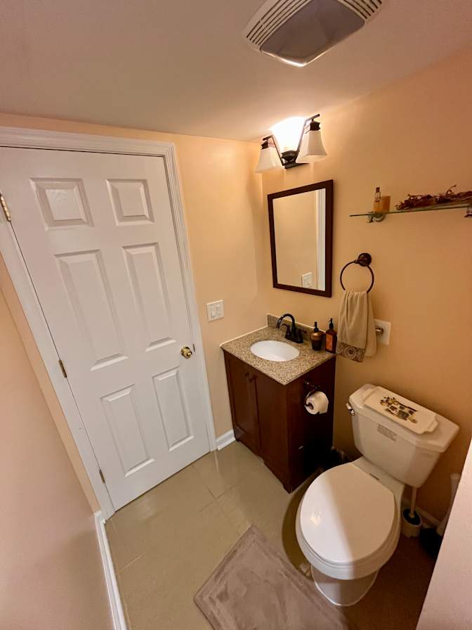 Shola's room