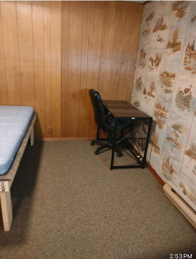 Supreet's room