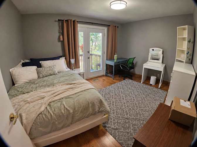 Julia's room