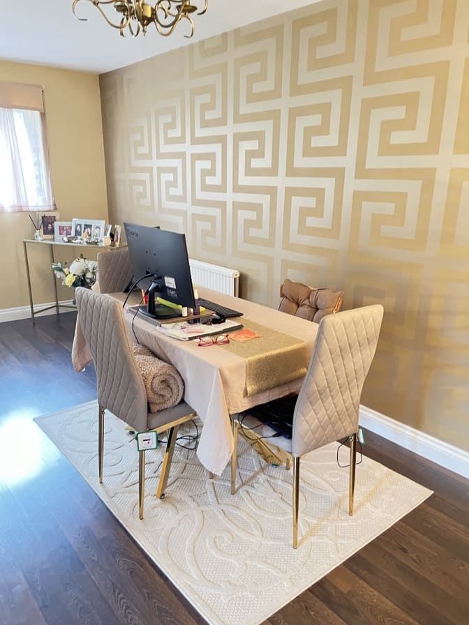 Shelly's room
