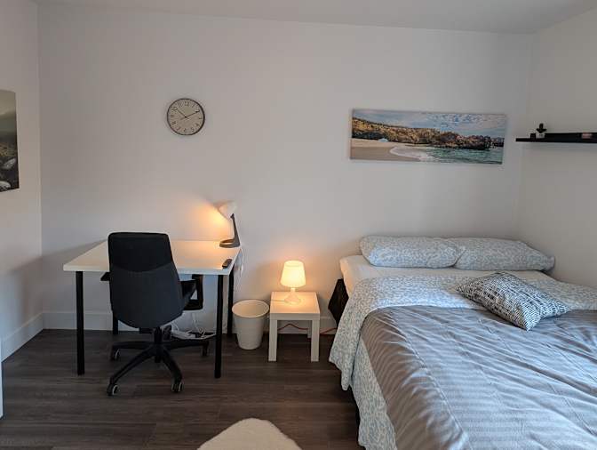 Serdar's room