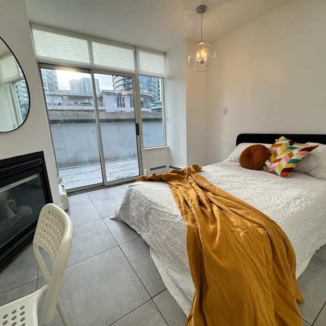 Van House's room