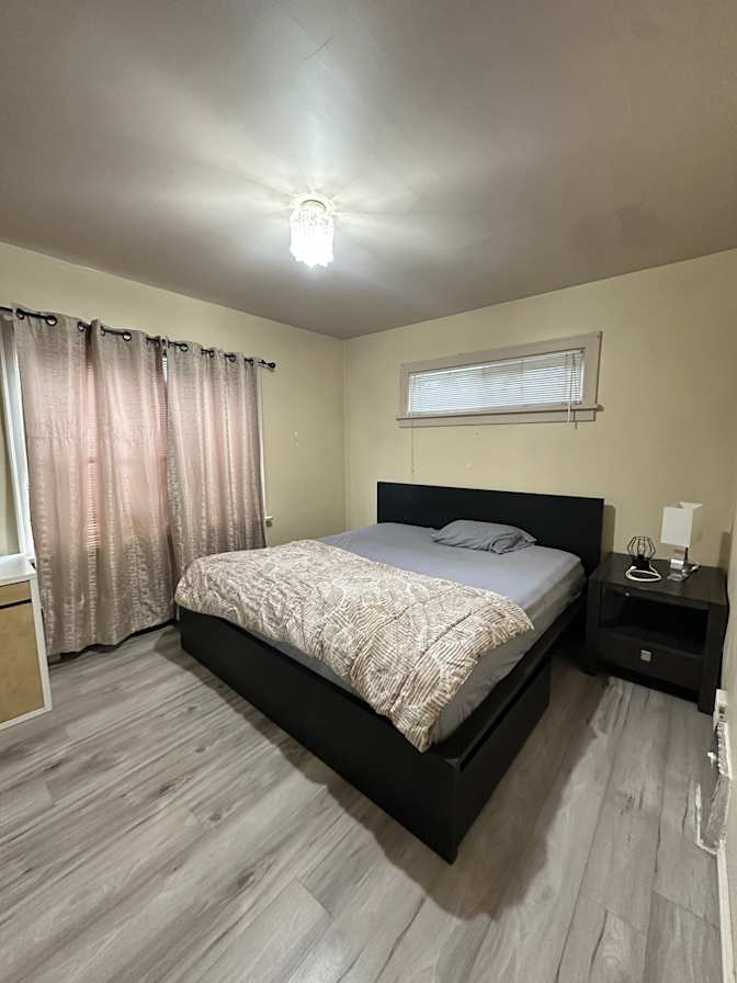 Giordaine's room