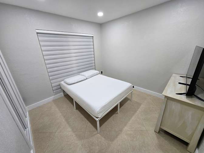 Fernando's room