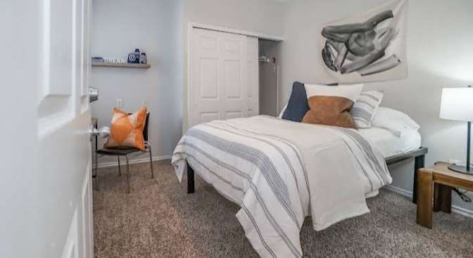 Kaitlyn's room