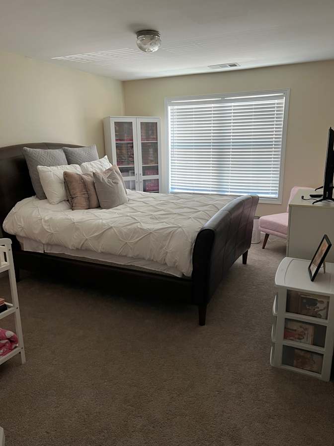 Alcove Rooms's room