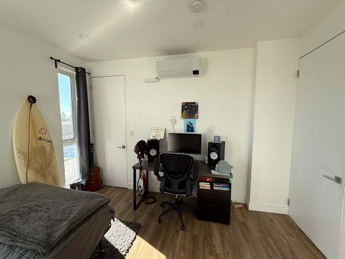 Juan's room