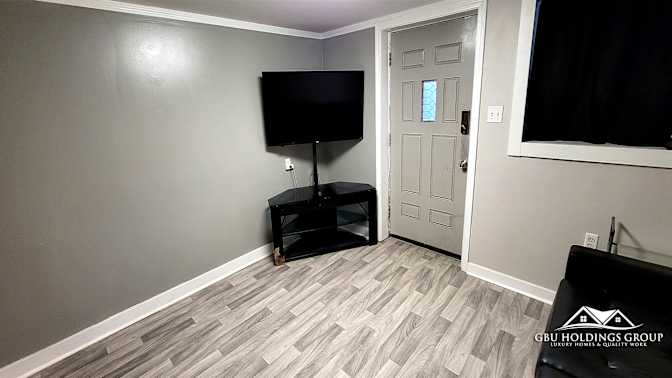 GBU Holdings Group's room