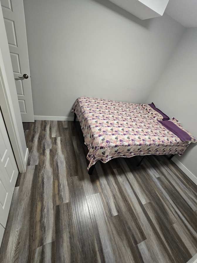 Nav's room
