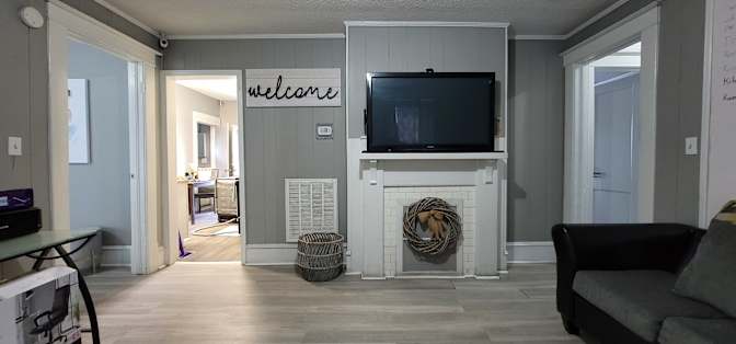 GBU Holdings Group's room