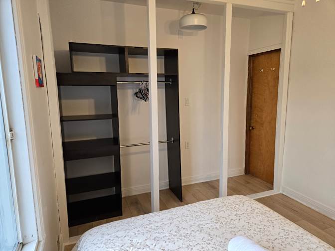 LEI XU's room