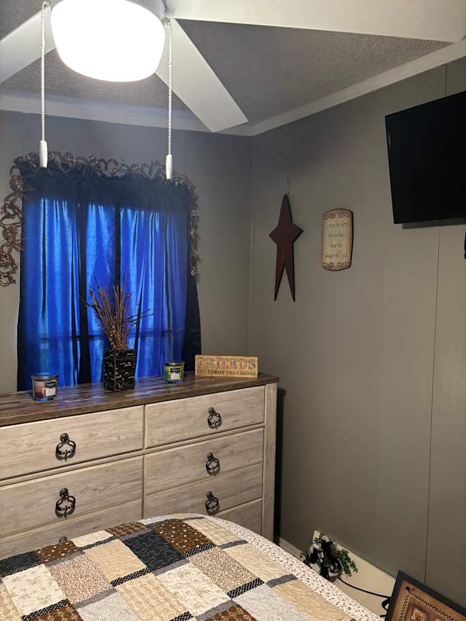 Melissa's room