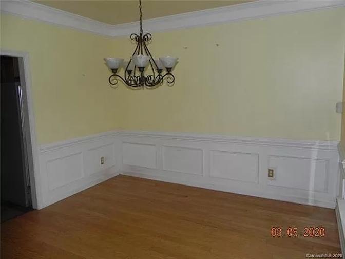 Alcove Rooms's room