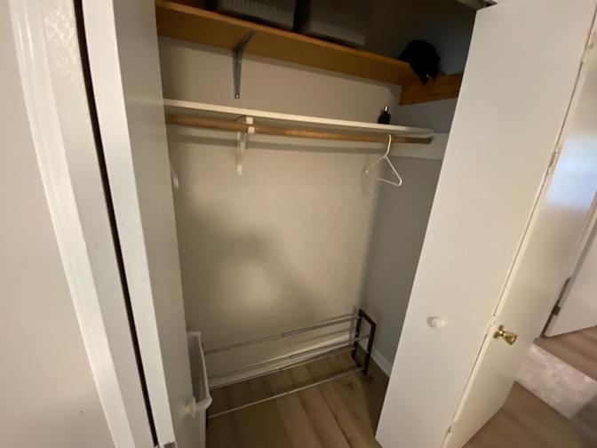 Alcove Rooms's room