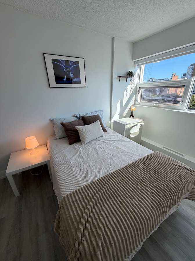 Guillermo's room