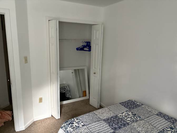 Lee's room
