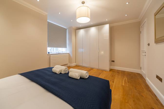 SSB Properties Management's room