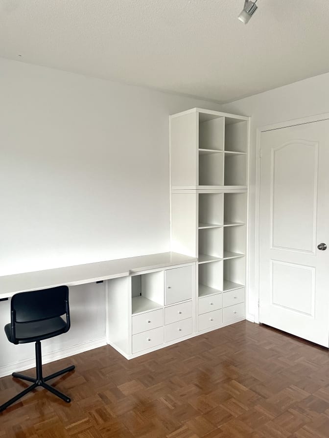T's room
