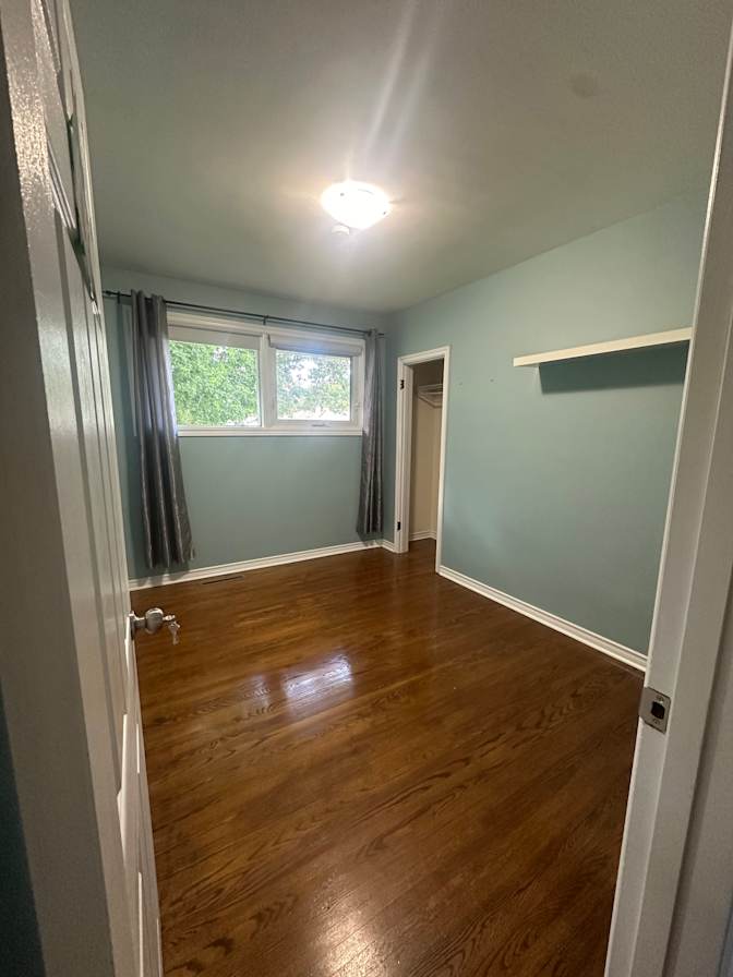 Kim's room