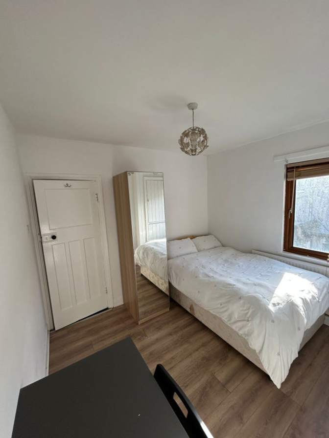 Caleb Kurien's room
