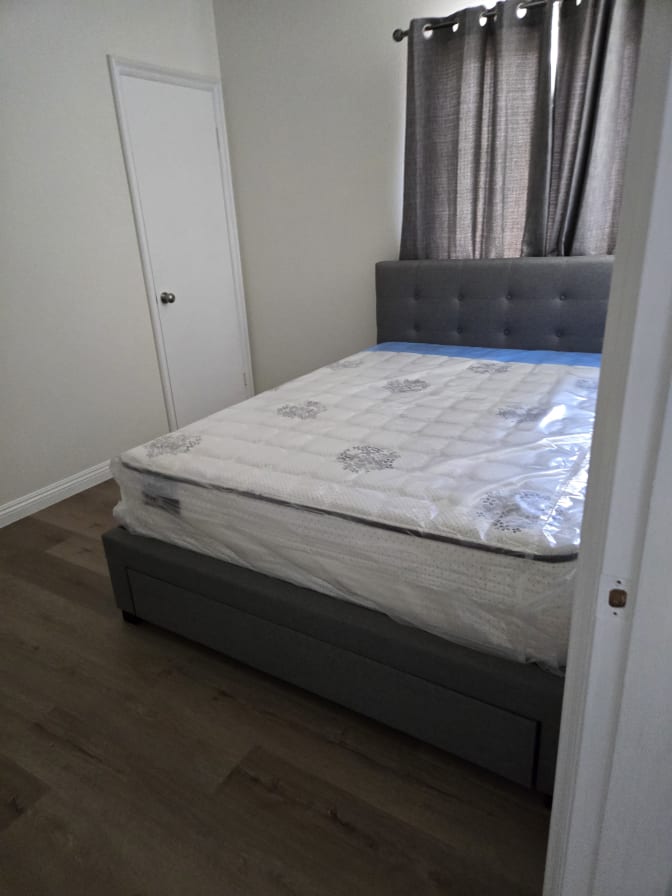 Simon's room