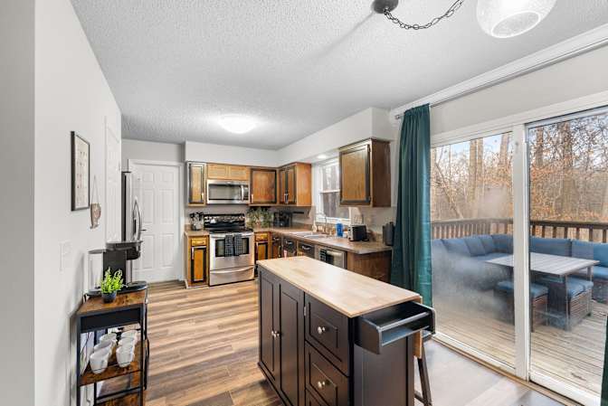 lifedoorrentals's room