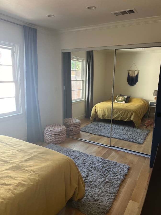 Hass's room