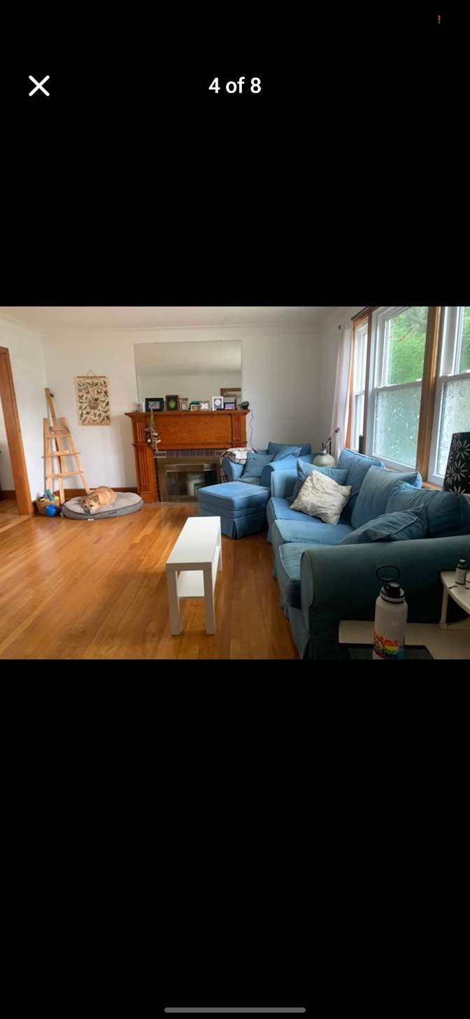 Michelle Moraitis's room