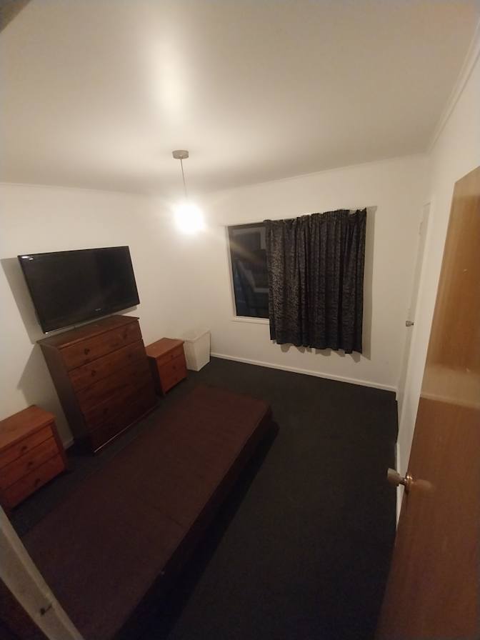 Nowah's room
