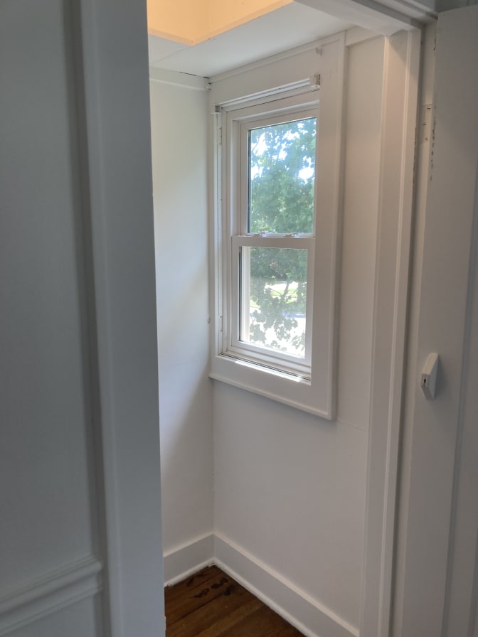 Avenue's room