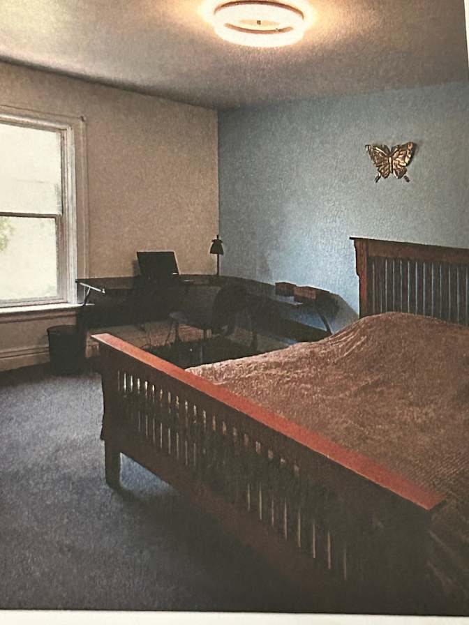 Naya's room