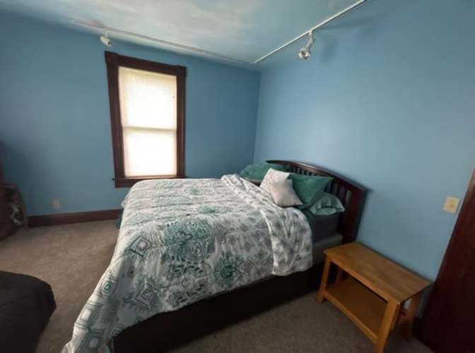 Scarlett's room