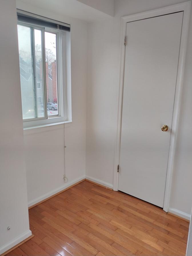 Jundong "JD"'s room