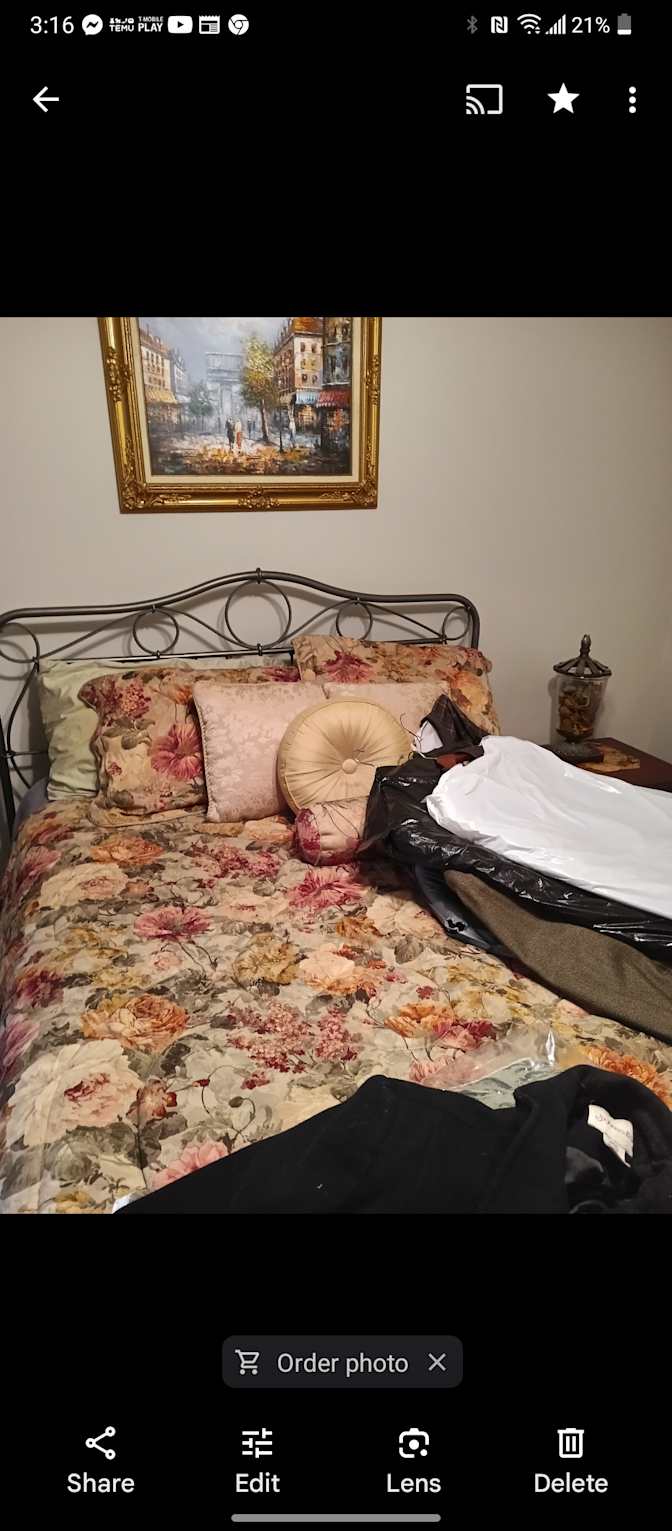 wayne woodward's room