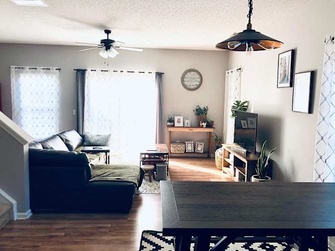 Alcove Rooms's room