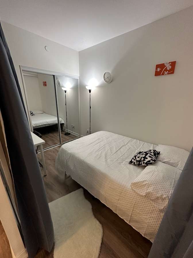 HT GLOBAL HOUSING's room