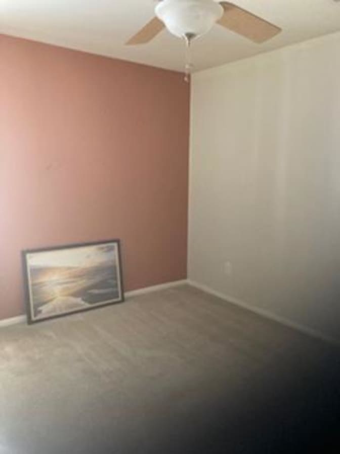 Raul's room