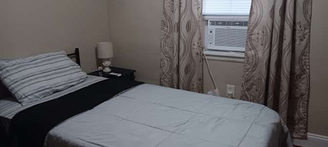 Erik's room