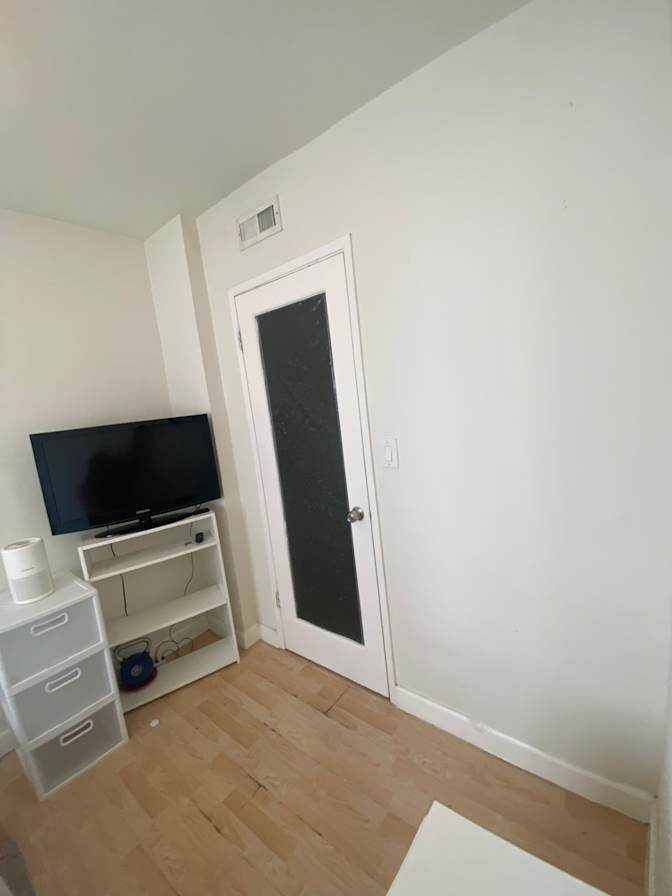Nathaniel R Leiper's room
