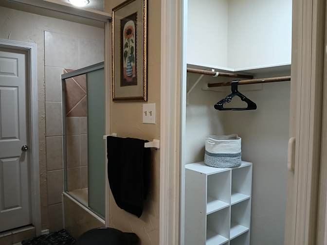 Darlene Davis's room