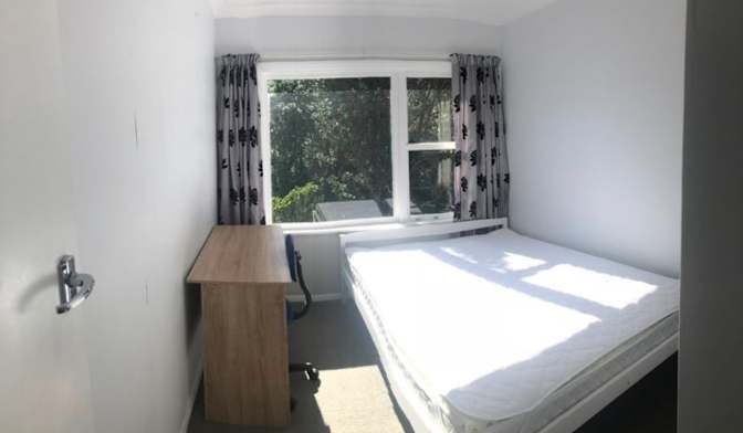 Kang's room