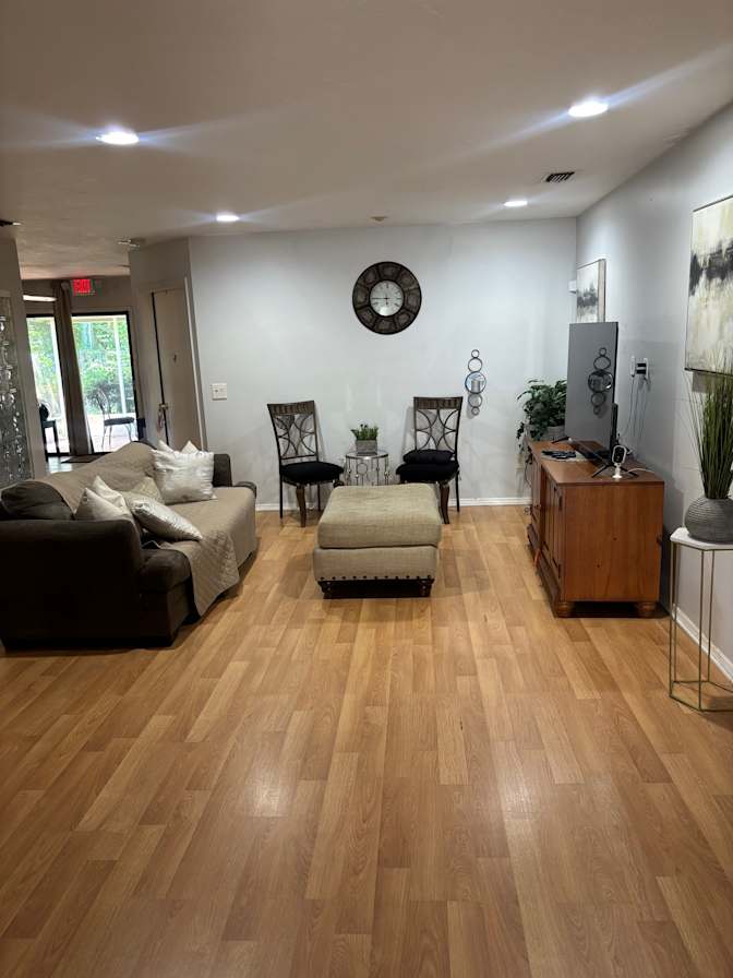 Patria Barnes's room