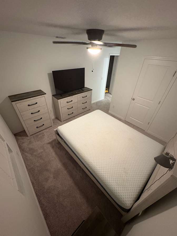 Lakeeva's room