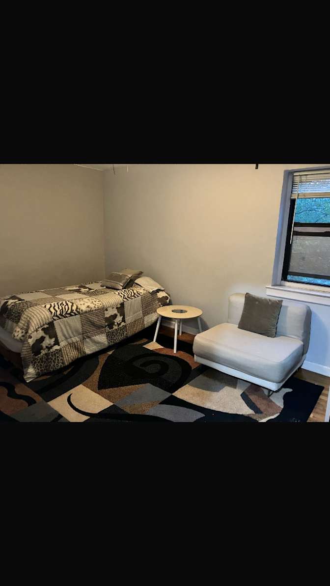 Dony's room