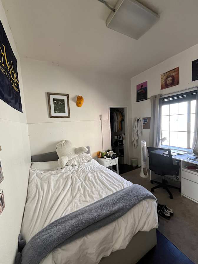 Grant's room