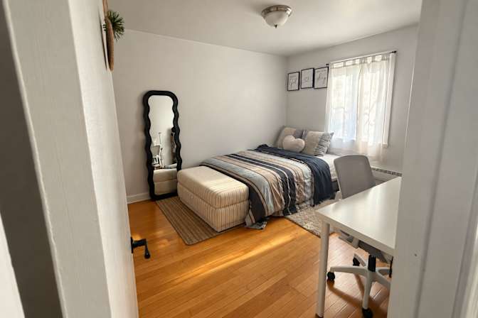 Edvard Baptiste's room