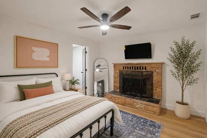 Ellen's room