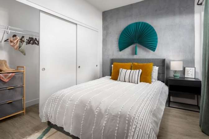 Alicia's room