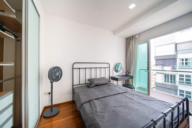 MLVH's room